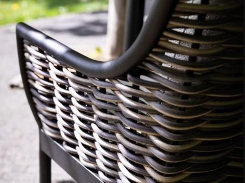 Apple Bee Milou Armlehnstuhl schwarz