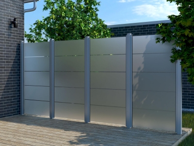 GroJa Ambiente ESG-Blockstreifen Zaunanlage mit Pfosten und Klemmschienen GroJa Ambiente ESG-Blockstreifen Zaunanlage mit Pfosten und Klemmschienen