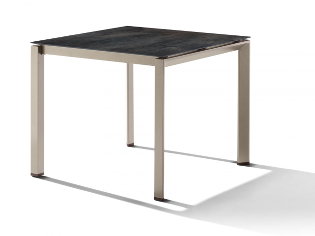 Sieger Gartentisch 90x90cm Polytec Zement anthrazit-Gestell Champagner