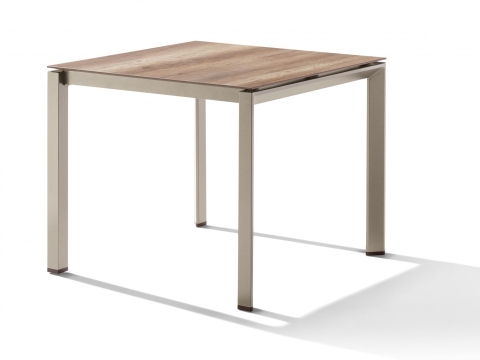 Sieger Gartentisch 90x90cm Polytec Eiche hell-Gestell Champagner