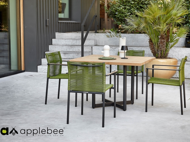 Apple Bee Jakarta Tisch eckig 110x110cm Alu black Teakplatte