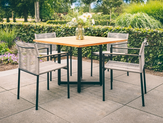 Apple Bee Jakarta Armlehnstuhl grey