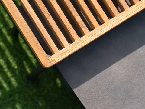 Zebra Max Lounge Kaffeetisch Teak 66x66x37cm