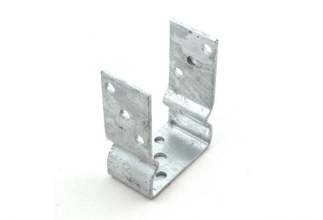 U-Pfostentr�ger mit Sicke 4mm verzinkt 71x150mm verzinkt