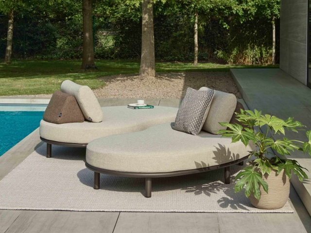 Apple Bee Moon Island Lounge Sofa Aluminium bronze 196cm