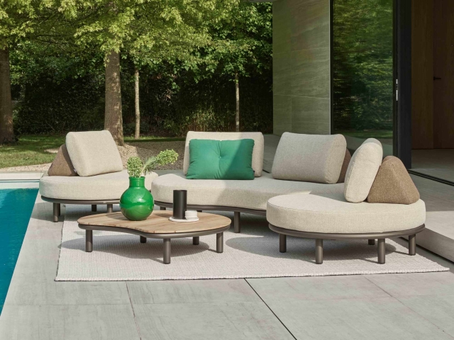 Apple Bee Moon Island Lounge Hocker Aluminium bronze 110cm