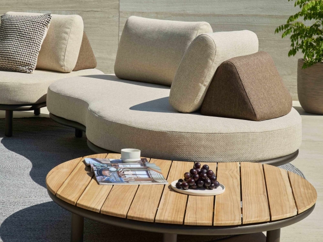Apple Bee Moon Island Lounge Set 1